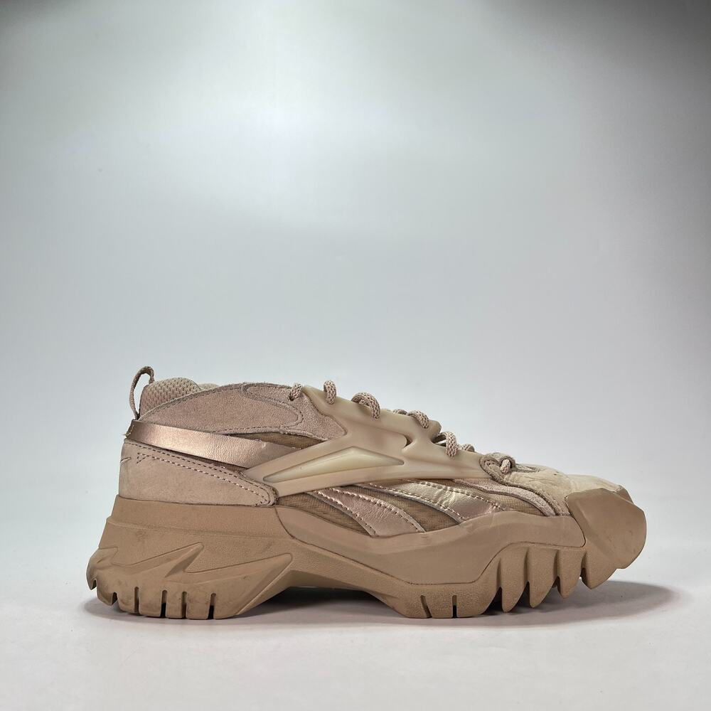Reebok x Cardi B Club C V2 Modern Beige Lifestyle Sneakers GW6697 Women's Sz 8.5